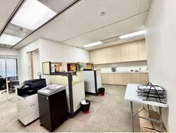 United Square (D11), Office #560960561